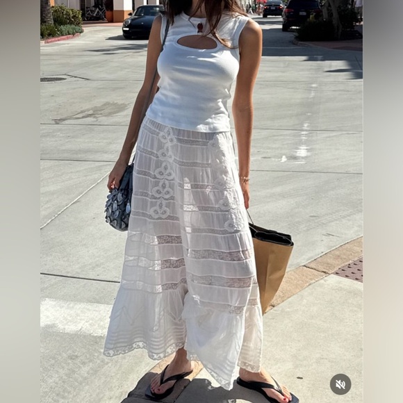 Doen Allura Skirt in Salt - Picture 2 of 10